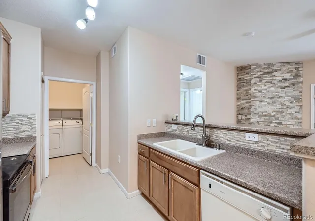5th image of 5537 Lewis Ct #4, Arvada, CO 80002 | MLS# 7478146