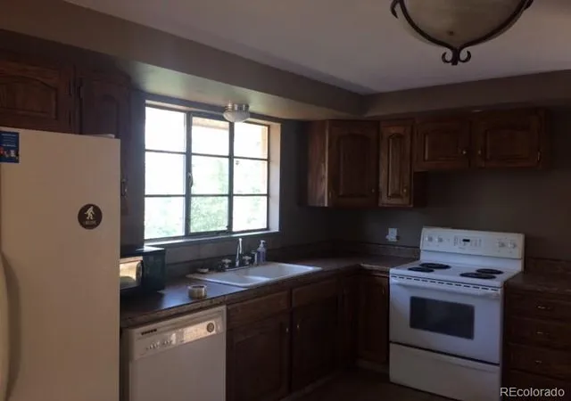 3rd image of 1255 Yates St, Denver, CO 80204 | MLS# 6417696
