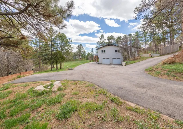 Photo 3 of Single family home for sale at 721 Forest View Rd, Monument, CO 80132 | MLS# 1781720 | Listing updated on 2026-01-28