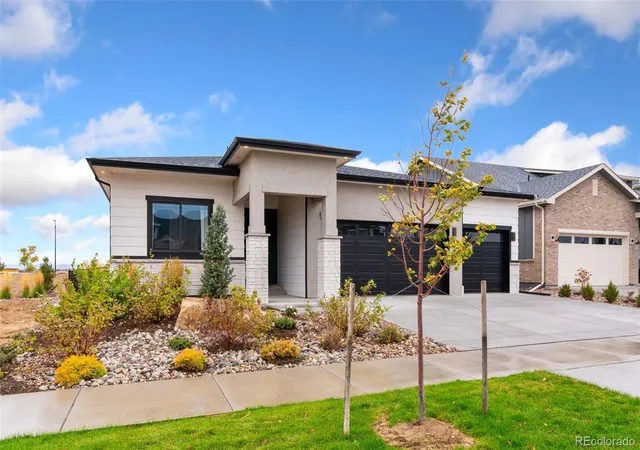 Photo 2 of Single family home for sale at 3631 N Buchanan Ct, Aurora, CO 80019 | MLS# 6194024 | Listing updated on 2026-09-04