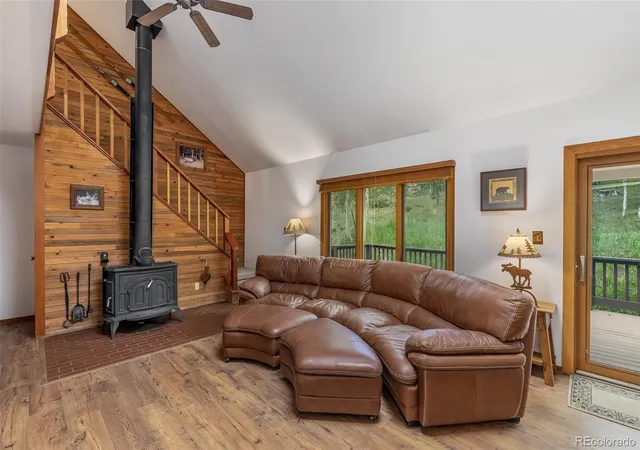 2nd image of 132 Burgundy Cir, Silverthorne, CO 80498 | MLS# 6647980