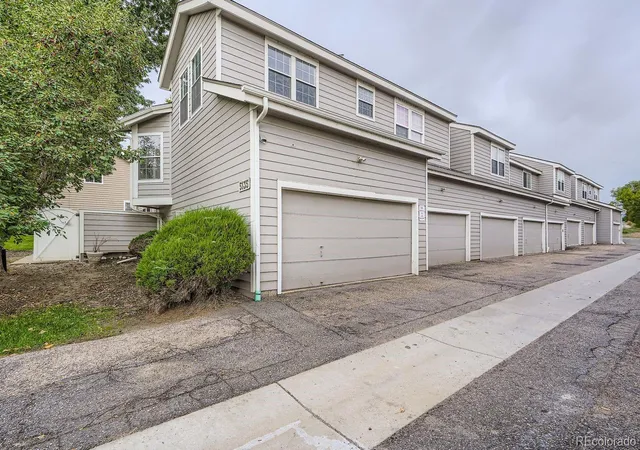 Homes for sale in Westminster, CO | 5135 W 68th Avenue, Westminster, CO 80030 | Houzeo
