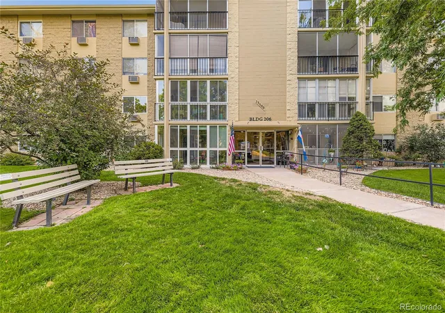2nd image of 13500 E Cornell Ave #206, Aurora, CO 80014 | MLS# 9010579