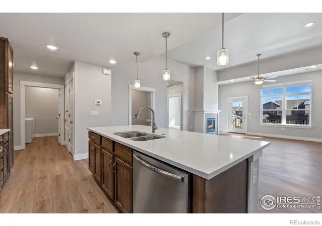 4th image of 235 High Point Dr #206, Longmont, CO 80504 | MLS# IR1040852