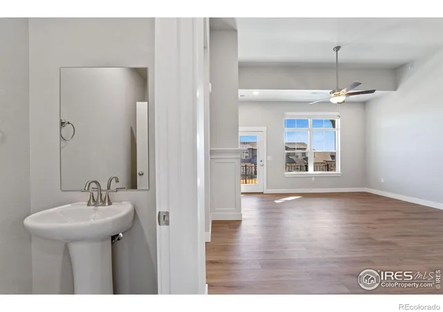 5th image of 235 High Point Dr #206, Longmont, CO 80504 | MLS# IR1040852