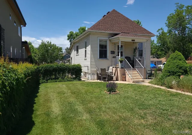 Homes for sale in Denver, CO | 4253 Perry St, Denver, CO 80212 | MLS# 5645051