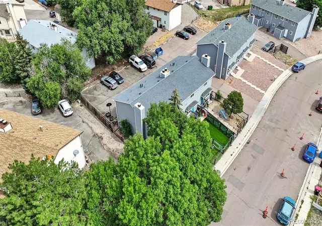 2nd image of 1971 Mineola St, Colorado Springs, CO 80915
