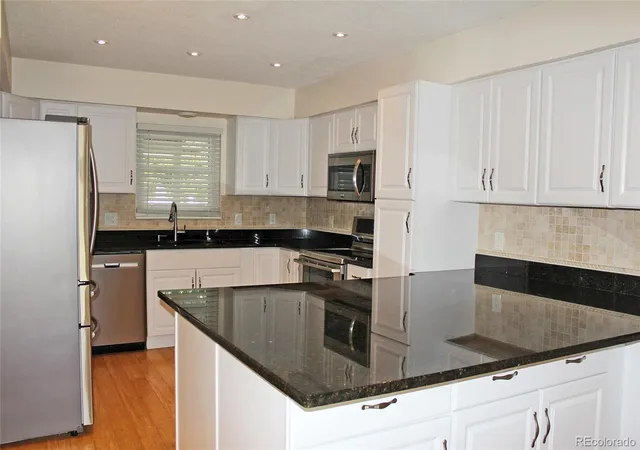 Photo 3 of Condo for sale at 2734 S Heather Gardens Way, Aurora, CO 80014 | MLS# 2000290 | Listing updated on 2026-10-10