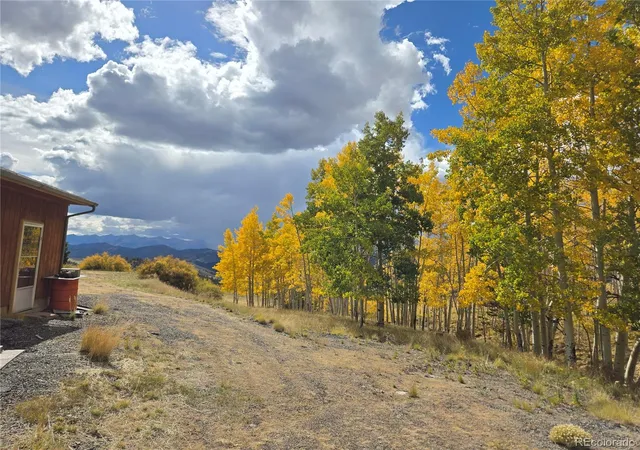 Photo 3 of Single family home for sale at 586 Cuesta Dr, Cotopaxi, CO 81223 | MLS# 8402727 | Listing updated on 2026-07-31
