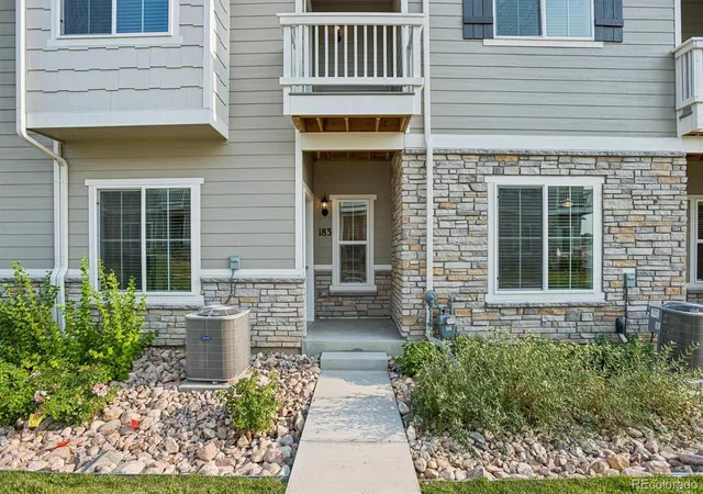 Photo 3 of Townhouse for sale at 183 Robin Rd, Johnstown, CO 80534 | MLS# 9736212 | Listing updated on 2026-10-01