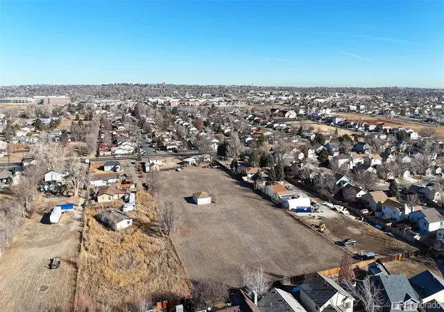 Photo 3 of Sale Pending at 3900 W 64th Ave, Arvada, CO 80003 | MLS# 8953146 | Listing updated on 2026-09-23
