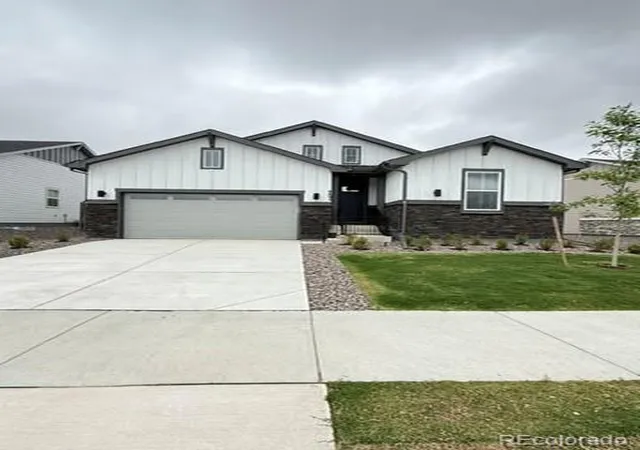 1st image of 8895 S Riviera Way, Aurora, CO 80016 | MLS# 3426810
