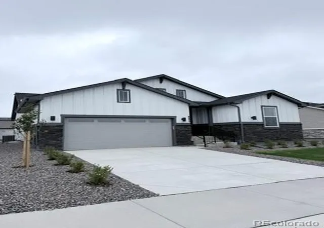 29th image of 8895 S Riviera Way, Aurora, CO 80016 | MLS# 3426810