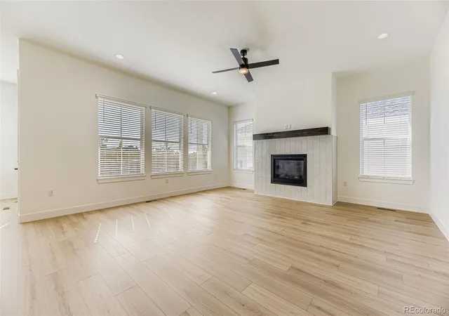 Photo 3 of Single family home for sale at 9046 S Shawnee Ct, Aurora, CO 80016 | MLS# 3006667 | Listing updated on 2026-09-27