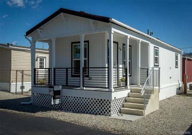 Photo 2 of Manufactured Home at 910 J St, Salida, CO 81201 | MLS# 8403479 | | Sold on 2026-08-25