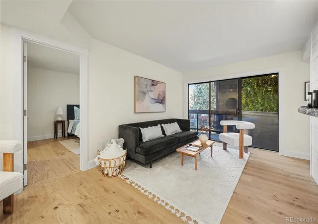 4th image of 350 Detroit St #209, Denver, CO 80206 | MLS# 3434918