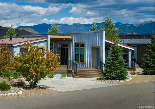 Homes for sale in Granby, CO | 1051 Summit Trl, Granby, CO 80446 | MLS# 8288403