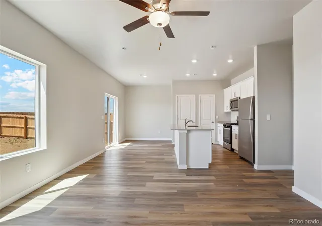 5th image of 48210 Shetland Dr, Bennett, CO 80102 | MLS# 2134361