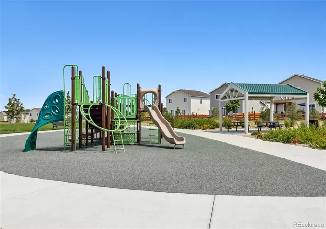 Photo 4 of Sale Pending at 7457 Slate Pl, Frederick, CO 80530 | MLS# 2467991 | Listing updated on 2026-09-21