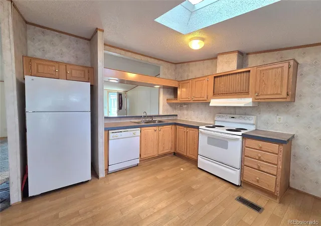 Photo 3 of Manufactured home for sale at 5250 W 53 Ave, Arvada, CO 80002 | MLS# 4764220 | Listing updated on 2026-08-24