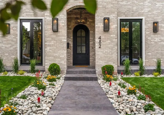 Photo 2 of Mansion for sale at 482 S Gilpin St, Denver, CO 80209 | MLS# 9781172 | Listing updated on 2026-09-17