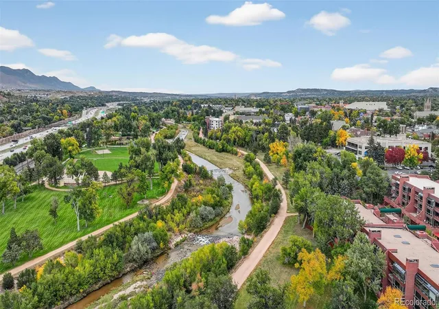 4th image of 20 Boulder Crescent St, Colorado Springs, CO 80903