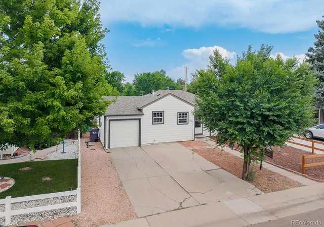 3rd image of 452 N Perry St, Denver, CO 80204 | MLS# 9644935