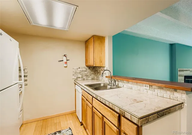 5th image of 1011 S Ironton St, Aurora, CO 80012
