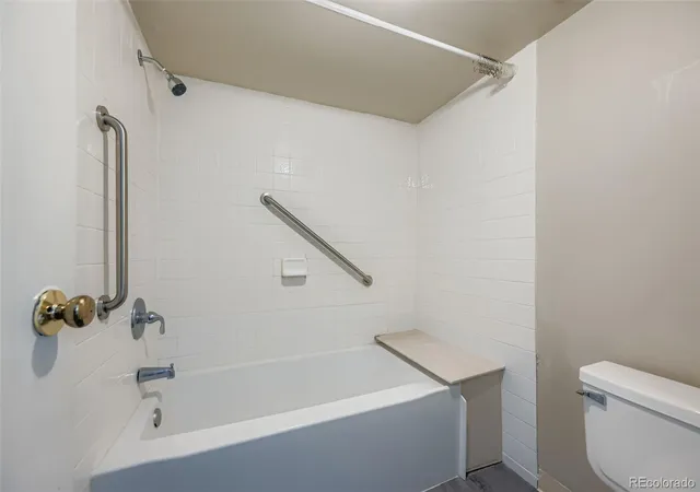 3rd image of 1011 S Ironton St, Aurora, CO 80012