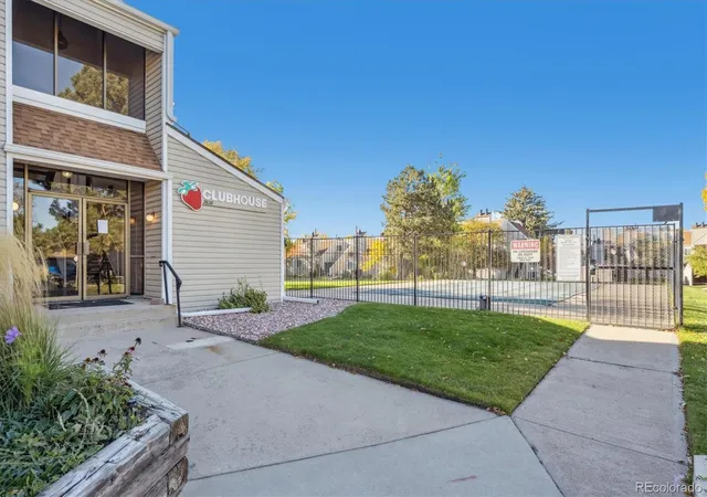 Homes for sale in Aurora, CO | 13653 E Yale Avenue, Aurora, CO 80014 | Houzeo