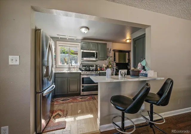 4th image of 3653 Locust St, Denver, CO 80207 | MLS# 4066527