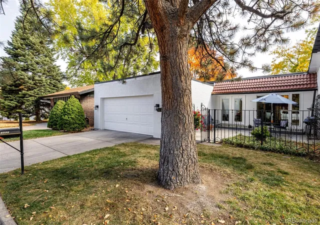 Photo 3 of Single family home for sale at 7466 W Cedar Cir, Lakewood, CO 80226 | MLS# 8359967 | Listing updated on 2026-09-23