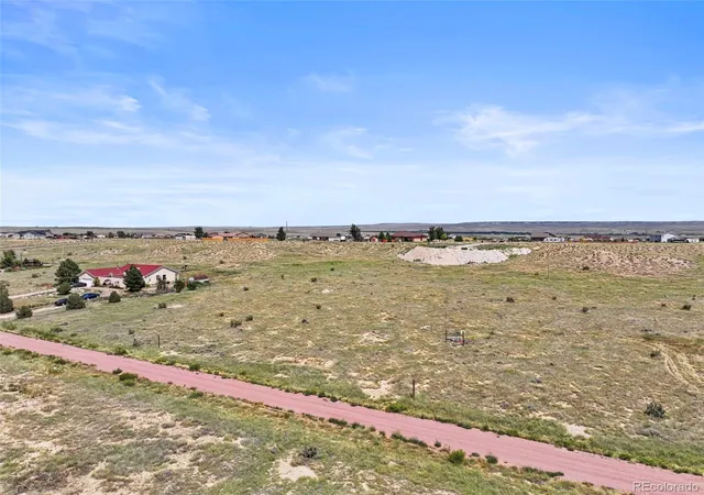 3rd image of 1126 N Red Granite Ln, Pueblo, CO 81007 | MLS# 5800322