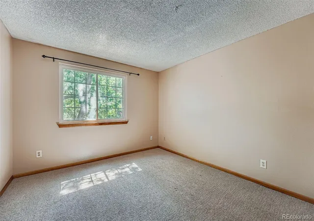 image of 1876 S Pitkin Cir, Aurora, CO 80017