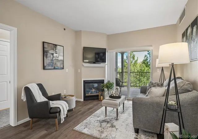 3rd image of 2896 W Riverwalk Cir #A304, Littleton, CO 80123 | MLS# 8004093
