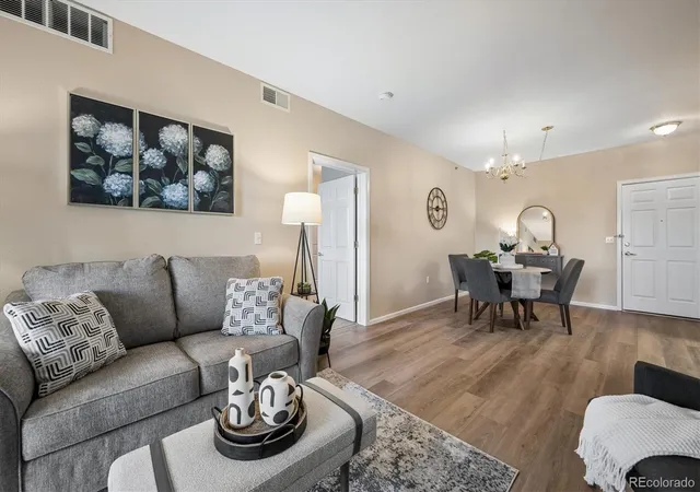 4th image of 2896 W Riverwalk Cir #A304, Littleton, CO 80123 | MLS# 8004093