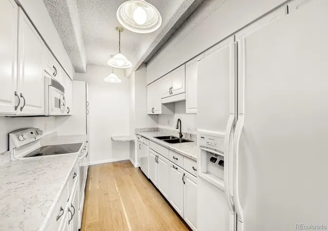 5th image of 7877 E Mississippi Ave #603, Denver, CO 80247 | MLS# 9760618