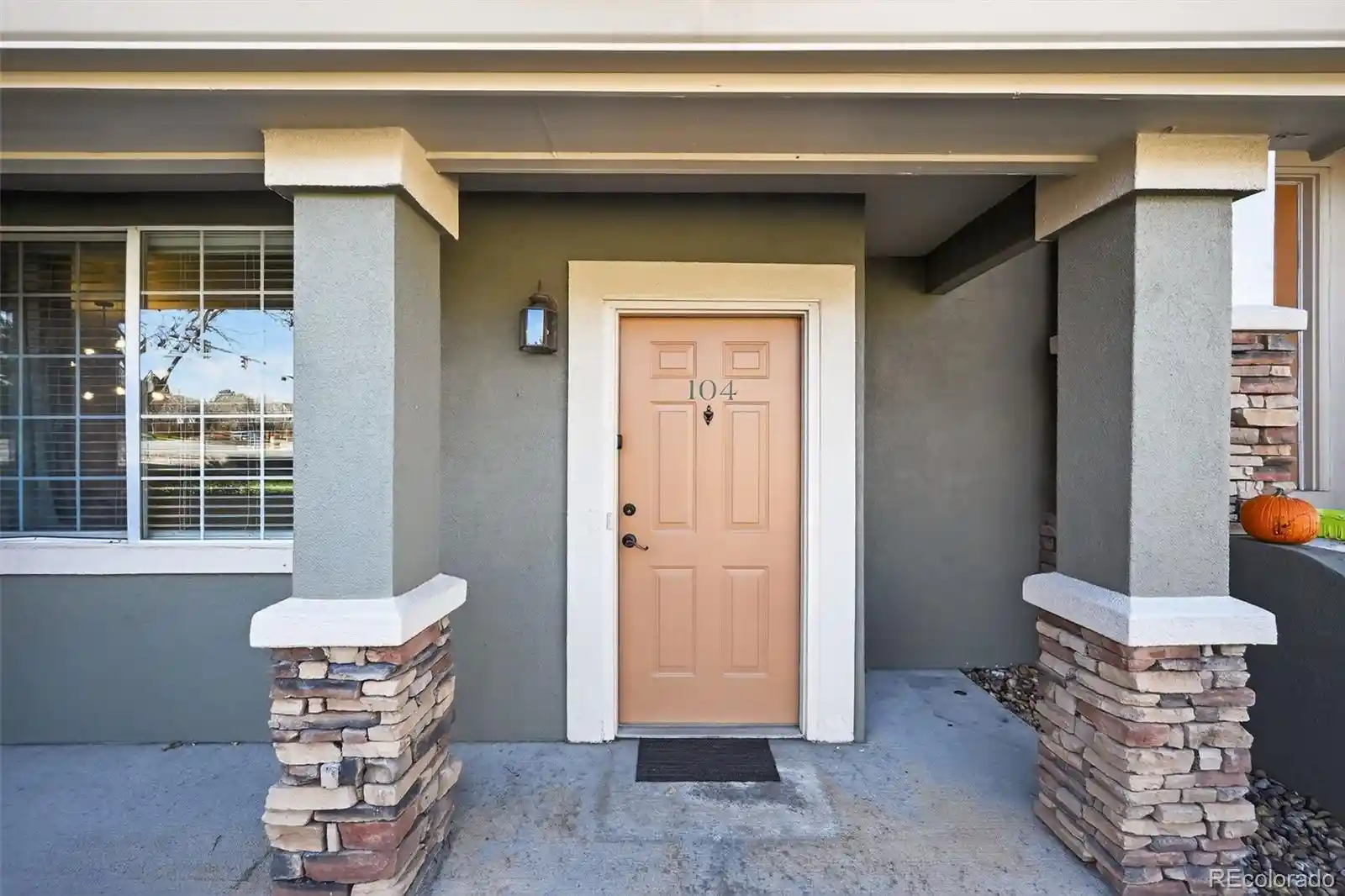 Listing Photo 2 - Condo for sale in 22675 E Ontario Dr located at 22675 E Ontario Dr, Aurora, CO 80016 - Unit #104