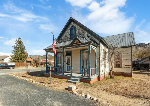 Photo 2 of Single family home for sale at 201 S Colorado Ave, Buena Vista, CO 81211 | MLS# 9964990 | Listing updated on 2026-08-26