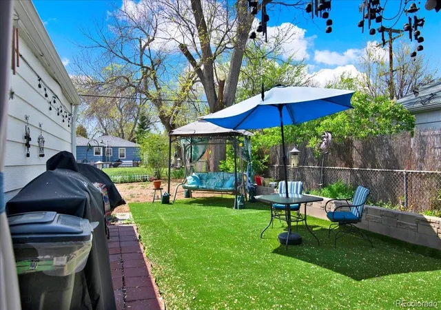 Photo 2 of Single family home for sale at 5211 Dover St, Arvada, CO 80002 | MLS# 4592401 | Listing updated on 2026-10-15