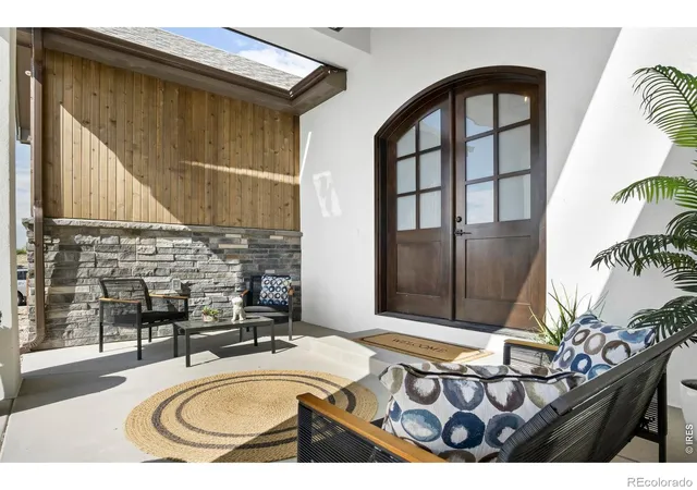 Photo 3 of Single family home for sale at 206 Blue Fortune Dr, Windsor, CO 80550 | MLS# IR1047531 | Listing updated on 2026-09-19