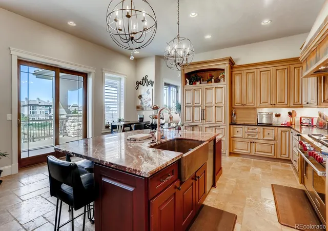 Photo 3 of Mansion for sale at 6963 S Espana Way, Aurora, CO 80016 | MLS# 5939165 | Listing updated on 2026-07-31