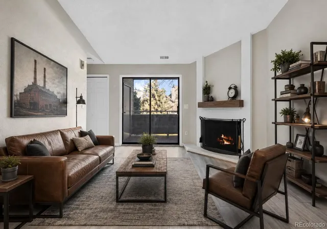 3rd image of 8376 S Upham Wy, Littleton, CO 80128