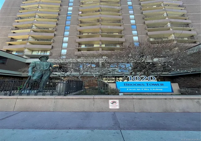 2nd image of 1020 15Th St, Denver, CO 80202