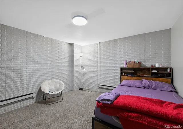 2nd image of 841 Crisman Dr, Longmont, CO 80501