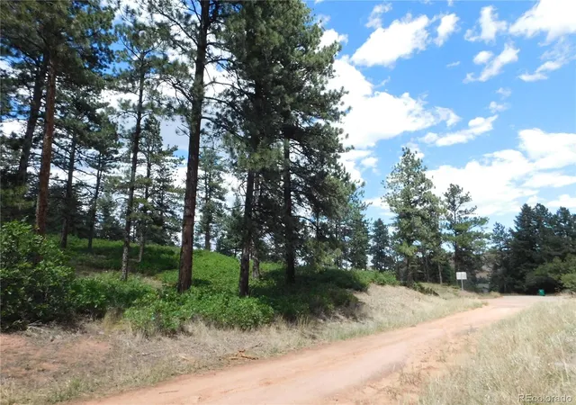 1st image of 8055 Acoma Dr, Larkspur, CO 80118 | MLS# 2385284
