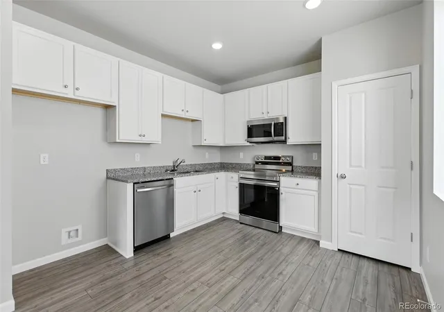 Photo 3 of Sale Pending at 309 Scaup Ln, Johnstown, CO 80534 | MLS# 5384630 | Listing updated on 2026-09-25