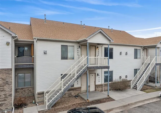 Listing Photo 4 - Condo for sale in building located at 18080 Becket Dr, Parker, CO 80134