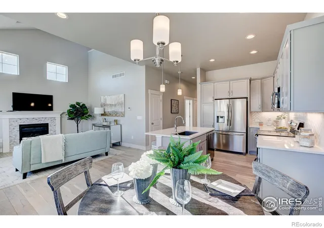 4th image of 160 High Point Dr, Longmont, CO 80504 | MLS# IR1048145