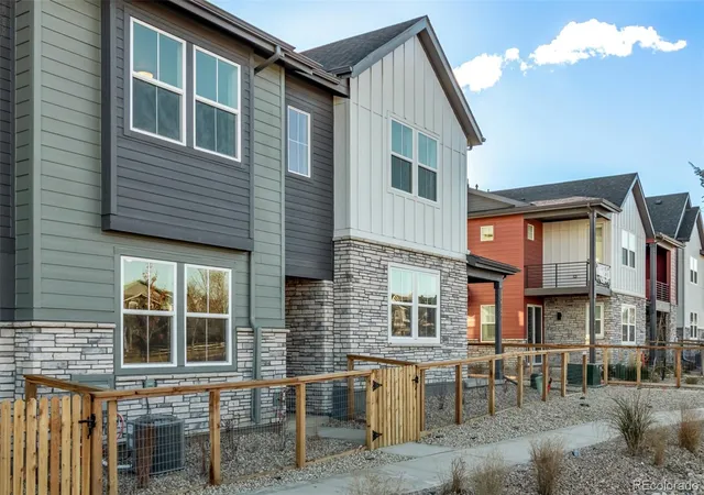 Photo 3 of Townhouse for sale at 2899 E 103rd Drive, Thornton, CO 80229 | MLS# 8825510 | Listing updated on 2026-09-04